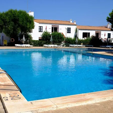 Vistas Al Mar Y La Piscina Apartment *