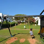 Vistas Al Mar Y La Piscina Apartamento